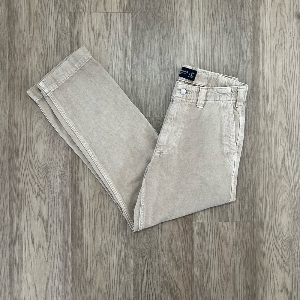 Abercrombie & Fitch Loose Fit Lightweight Jeans Khaki Tan 29x30